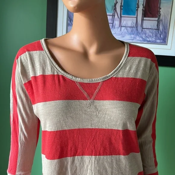 ❤️❤️NWOT Old Navy Pullover Top❤️❤️ - Picture 3 of 8